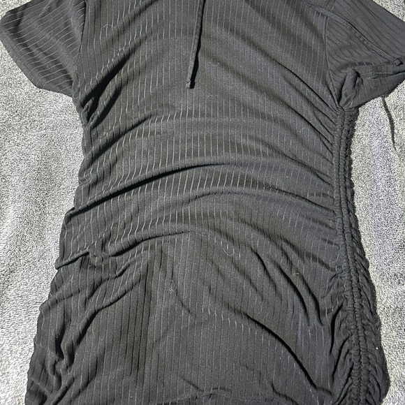 Runched Drawstring BodyCon Hoodie Dress - Picture 2 of 4